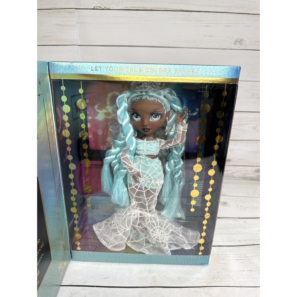 Rainbow High Costume Ball Robin Sterling Spider Queen Fashion Doll NEW IN BOX